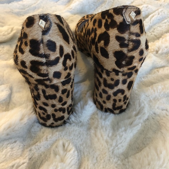 Sam Edelman leopard print calf hair heels - Picture 3 of 8